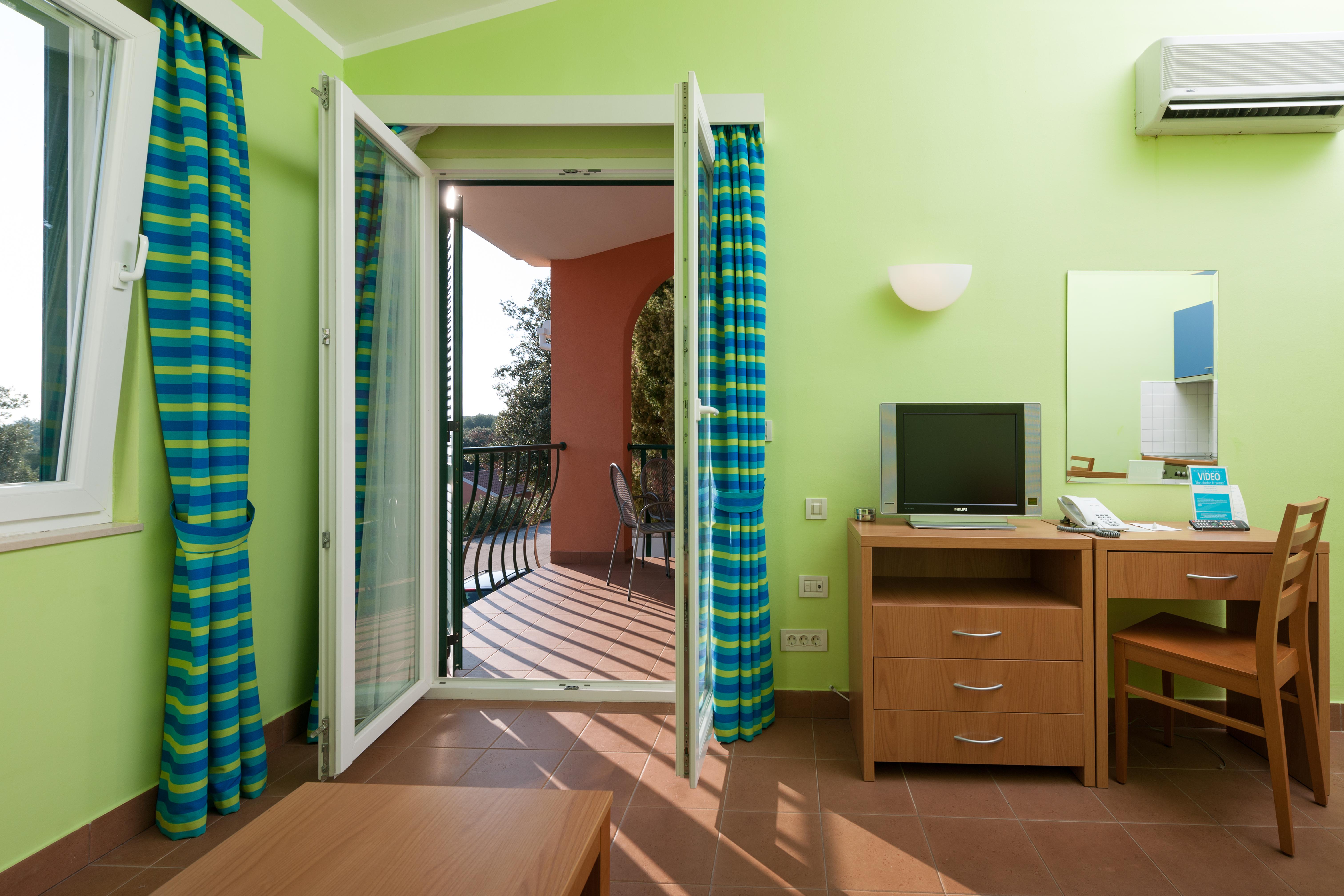 Maistra Select Koversada Naturist Apartments Vrsar Ngoại thất bức ảnh