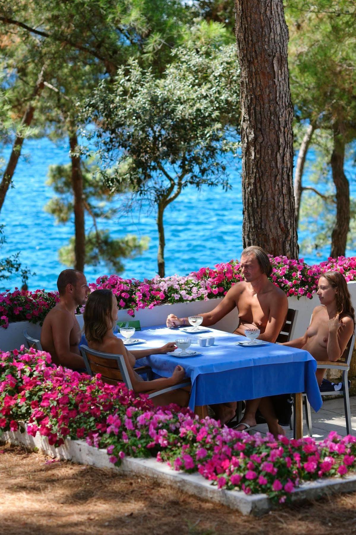 Maistra Select Koversada Naturist Apartments Vrsar Ngoại thất bức ảnh